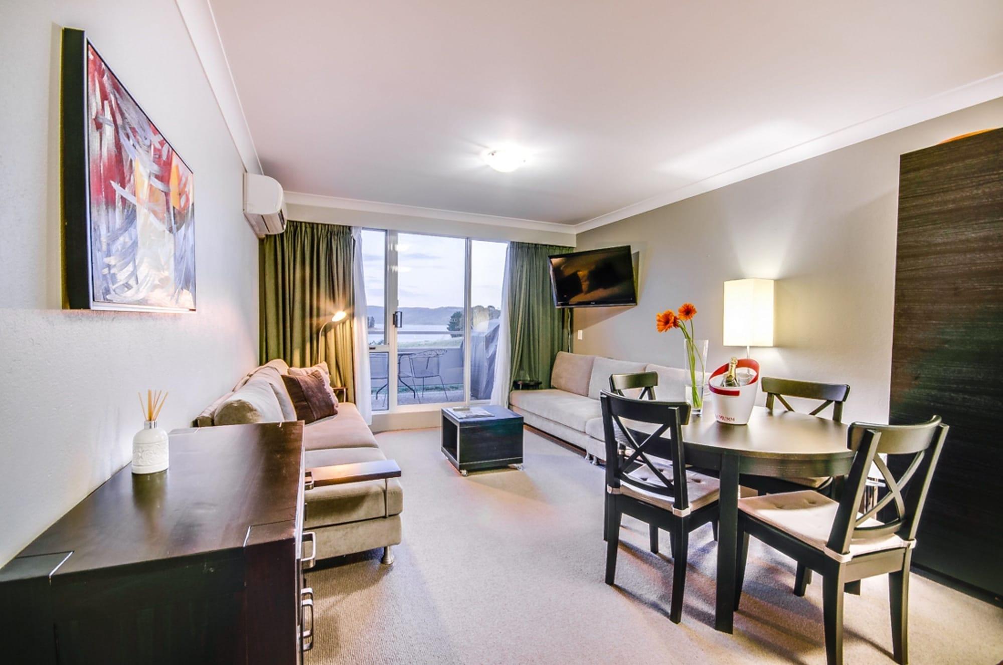 ริดเจส ฮอไรซอน สโนวี เมาน์เทนส์ จินดาไบน์ Hotel ภายนอก รูปภาพ