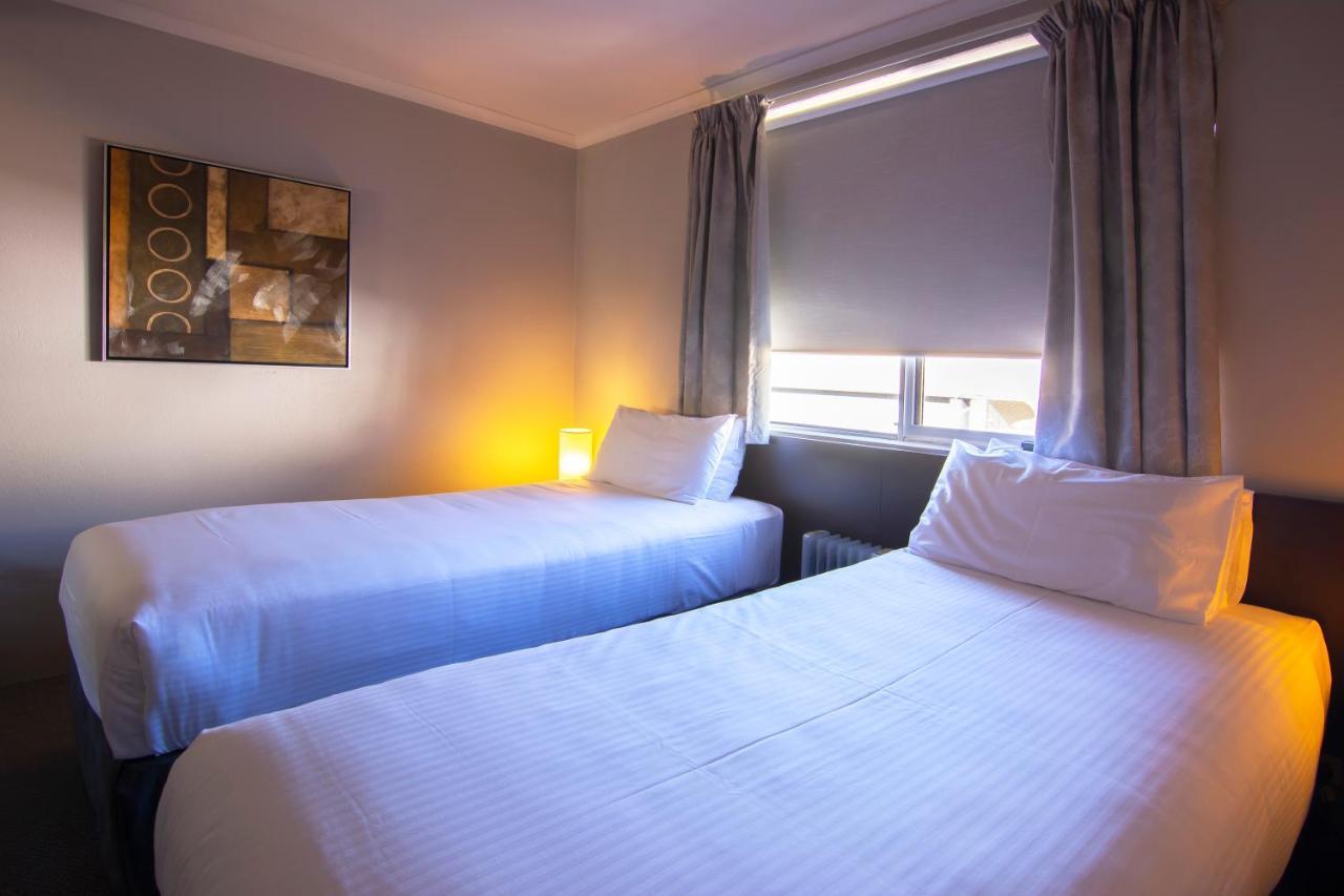 ริดเจส ฮอไรซอน สโนวี เมาน์เทนส์ จินดาไบน์ Hotel ภายนอก รูปภาพ